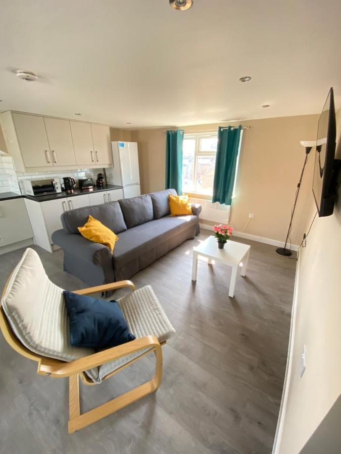 Stunning 1 Bedroom Flat In Wood Green London Exterior photo