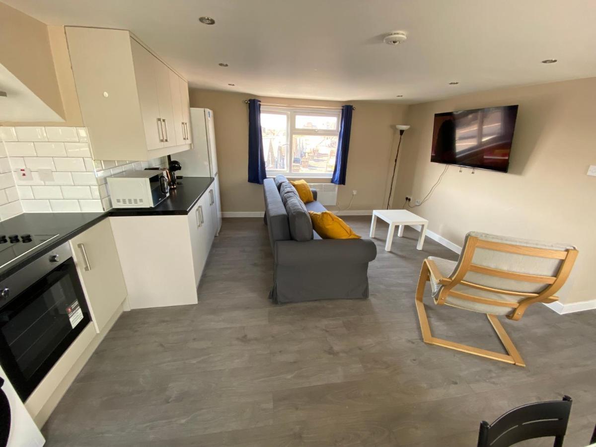 Stunning 1 Bedroom Flat In Wood Green London Exterior photo